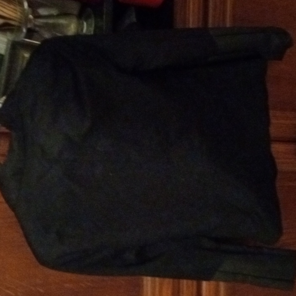 D G Discovery Clothing View 5